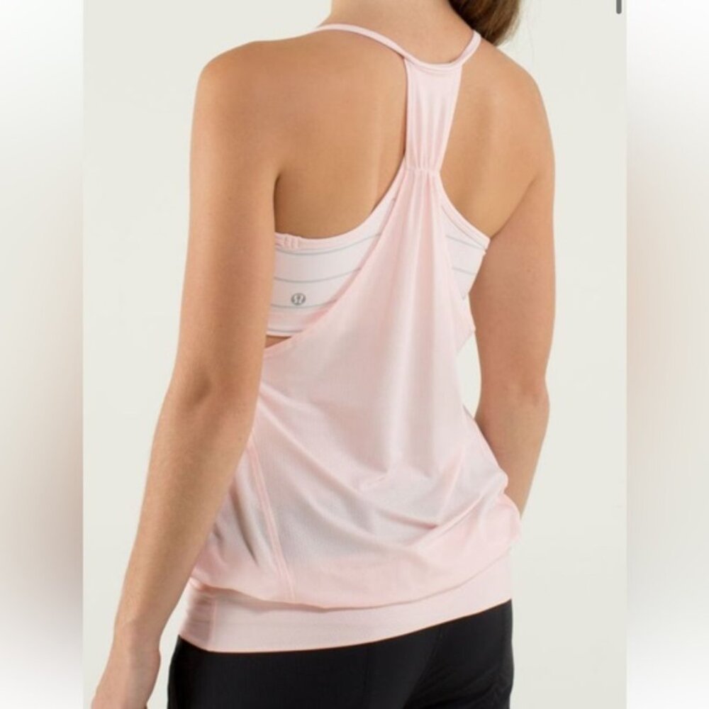 Lululemon Womens Size 4 No Limits Tank Top With Built In Bra